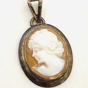 Antique Cameo Pendant Only Marked ~ 22.mm x 15.2mm